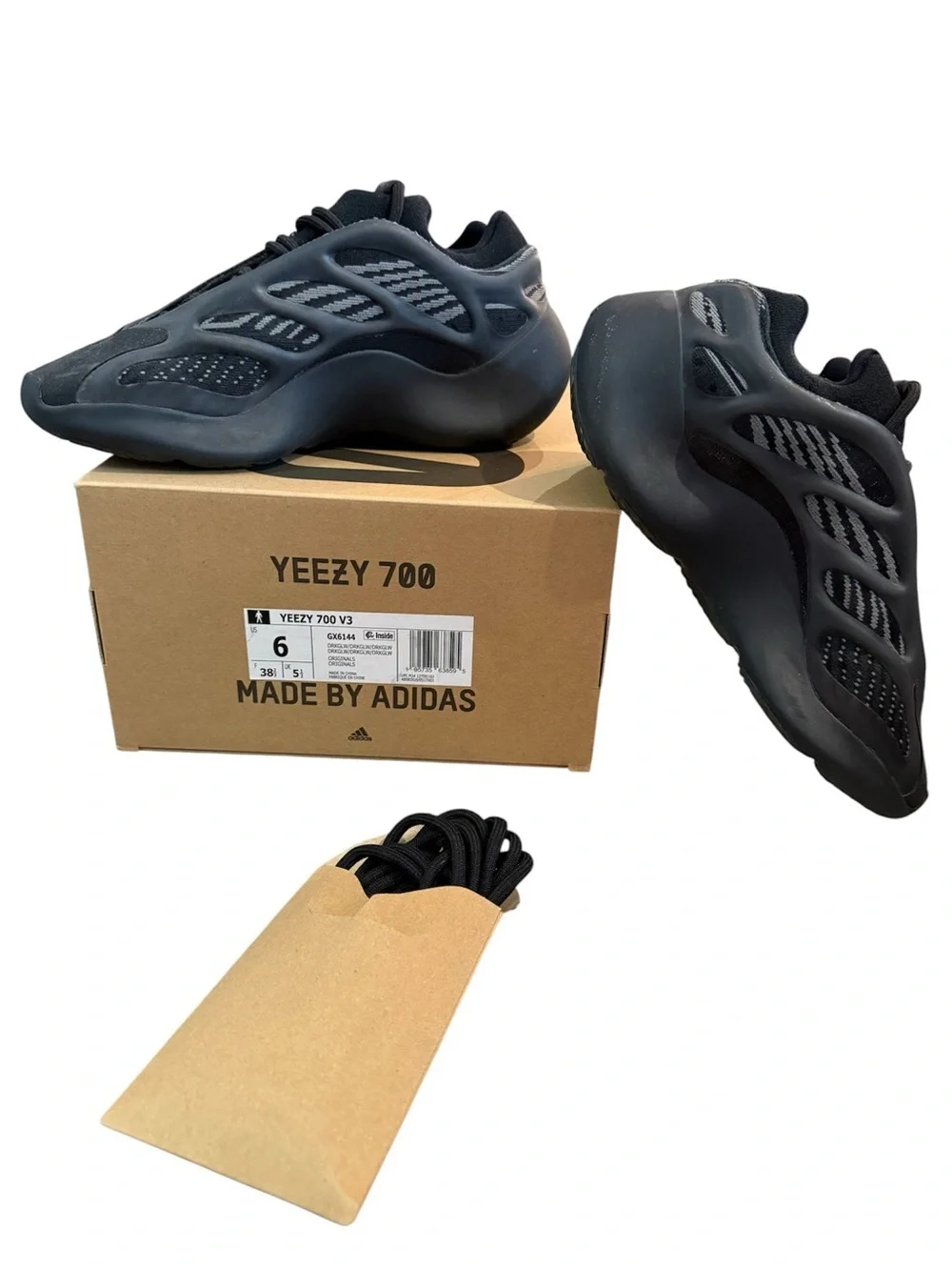 2021 Yeezy 700 V3 ‘Dark Glow’